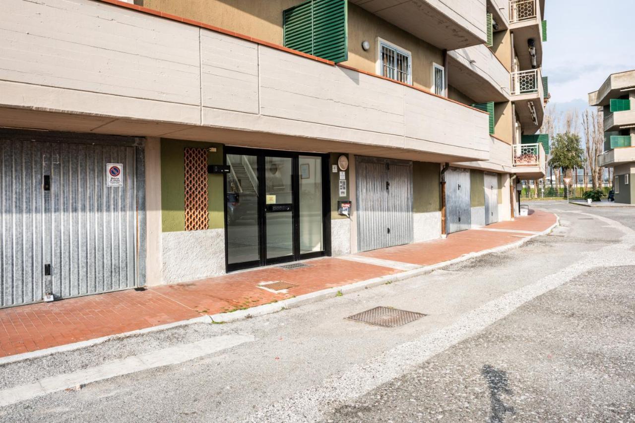 Luni Mare Modern Balcony Flat Apartment Marinella di Sarzana Luaran gambar